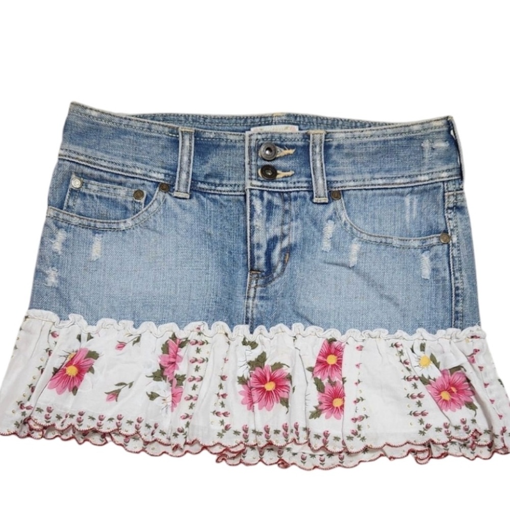 NWOT Abercrombie Vintage Denim Floral Skirt